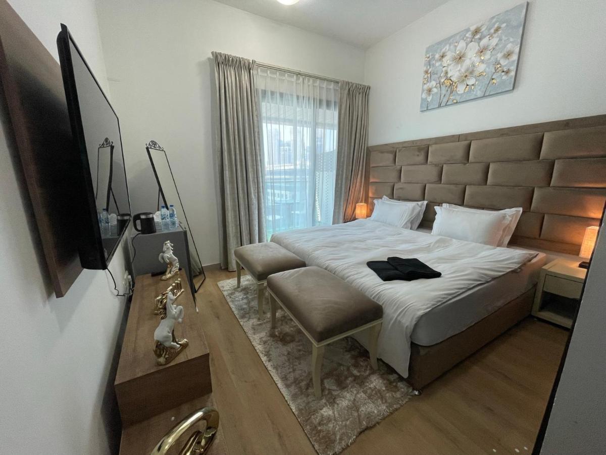 Private Gorgeous Room With Marina View With Shared Kitchen In Shared Apartment ドバイ エクステリア 写真